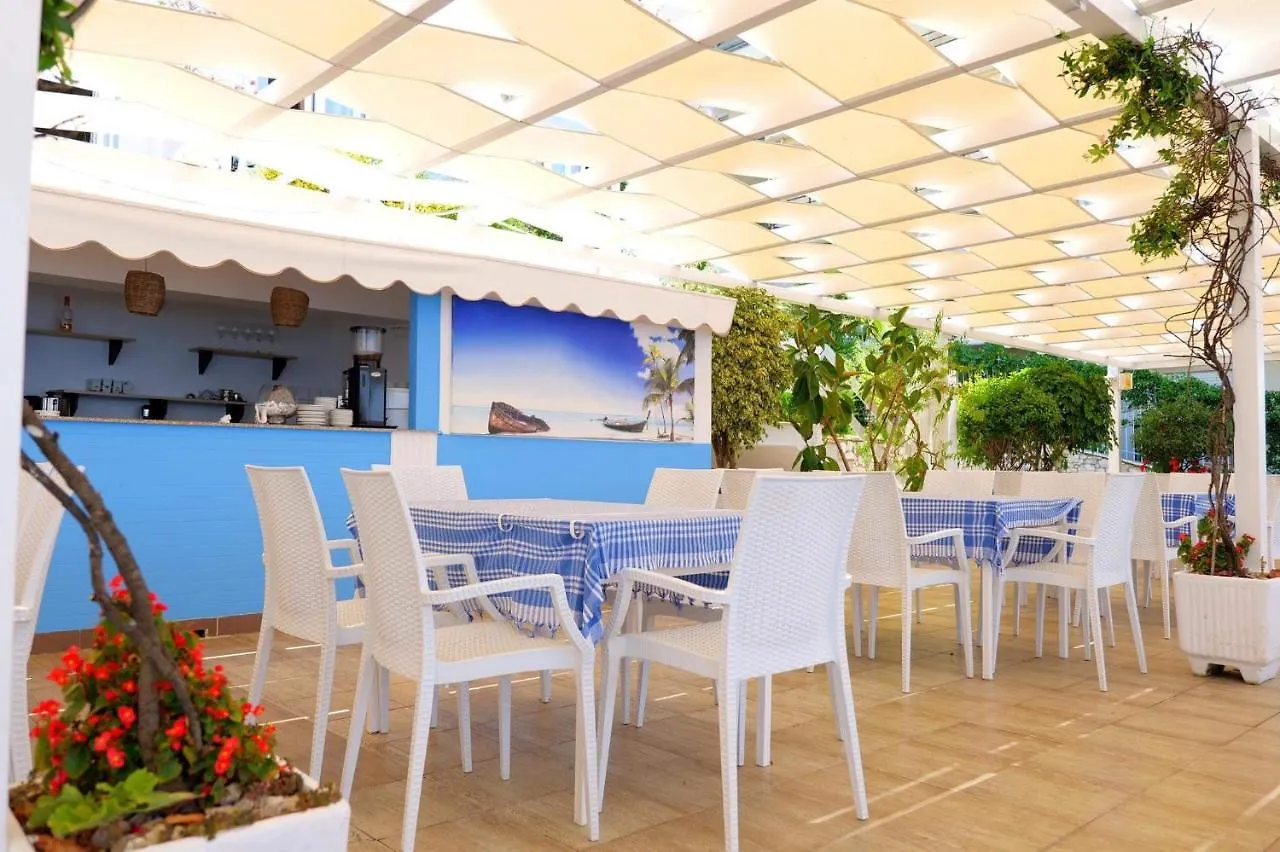 Hotel Erdano Σαράντα 3*,